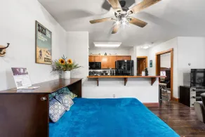 Enjoy Incredible Mountain Views from Private Balcony, Shared Pool & Hot Tub! - Image 5