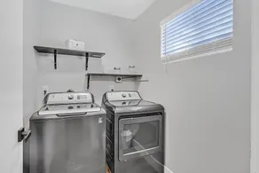 Henderson Townhome Approx. 15-20 min to the Las Vegas Strip - Image 2
