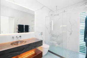 SEASHORE: North Avoca Beachfront, Panoramic ocean views, WiFi, Ultra modern. - Image 3