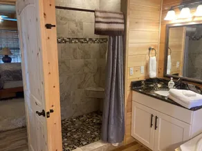 Breathtaking Norris Lake Mountain Retreat - Image 4
