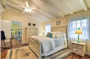 Near Craigville Beach & Main St! Sunny Cottage - Image 4