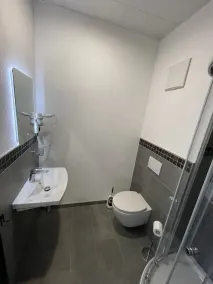 Yebs Hotel - Image 5