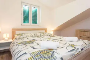 Holiday apartment with terrace - Image 4