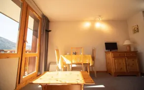 5m from ski slopes, 10th floor, view panoramic, balcony, ski locker, 27m², Valmorel - Image 3