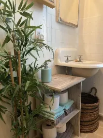 Downtown Red Bluff Turn-of-the-Century Apartment w/ Kitchenette - Image 3