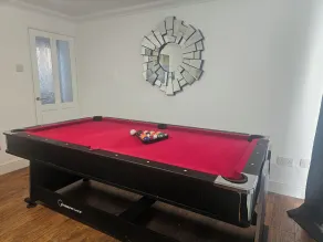 Stylish & Cosy Home in Bridgend with free parking - Image 2