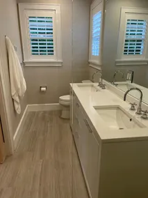 100 Steps to Main Street. 5 bedrooms and 6.5 baths. New and Completely renovated - Image 4