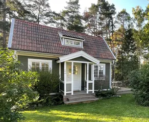 Charming lake house with private jetty and amazing seaview - Image 4