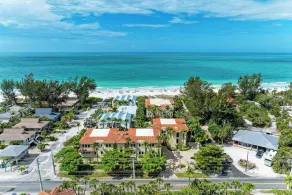 La Casa Marie - 3 Bedroom Luxury Condo in Beachfront Complex - Anna Maria - By I - Image 4