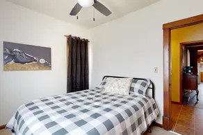 The Farmhouse - A True Country getaway on 40 acres! - Image 2
