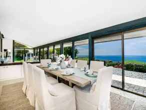 California Dream Bluff home on over an acre of flat land & the water @ your feet - Image 4