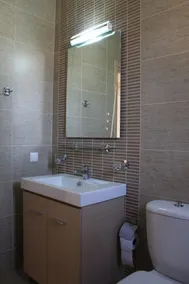 3 chambres, 2 salles de bain Villa individuelle piscine privée chauffée, piscine commune et vue sur la mer. - Image 3