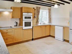 3 bedroom accommodation in Uploders, near Bridport - Image 5