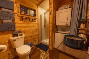 Fun Treehouse Getaway • Firepit • Lake Access - Image 4
