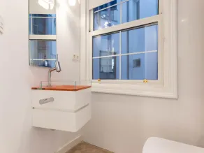 Cozy modern design in the old town - Image 3