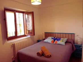 Apartment in a rural house with a small garden.Pets allowed - Image 5