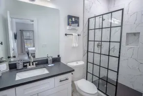 BRAND NEW 4 Stylish 3BR Near Exciting Downtown - Image 4