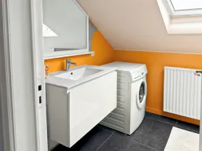 Spacious Luxury Stay in Saint-Gilles Near Ixelles Fast Transport - Image 2