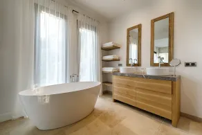 LUXURY VILLA IN PRIVATE SECURED DOMAIN - Image 3