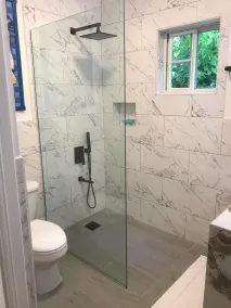 Centrally located room, in a house with free Wifi. - Image 3