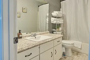 Spacious Home w/ Coffee Bar & GameRoom near Ft. Stewart & Savannah - Image 2