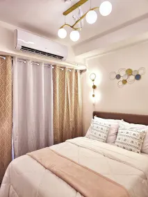 Acellyne's Suites at The Residences at Commonwealth by Century - Image 4