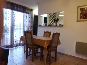 Artists' cottage - Image 5
