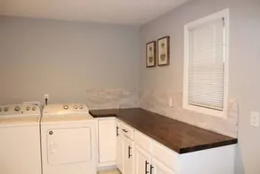 Charles Street, Hot tub, Near Downtown Greenville - Image 3