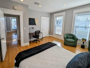 Cozy downtown Manchester 1-bedroom apartment - Image 4