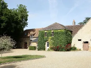 Charming Cottage in Castle Park with Heated Pool, Horse & Pet Friendly, Enjoy Apéros and Park Tours - Image 3