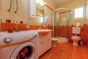 Adorable Apartment With Pool, Hot Tub & Terrace With Sea View - Image 2