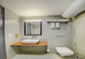 Remodeled Townhouse for Luxurious corporate stays near sector 57, Hongkong Bazar - Image 4