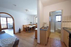 Type B - 2-værelses lejlighed 1. Overetage (40sqm) med soveværelse, stue, tekøkken, bad / toilet, balkon - Image 3