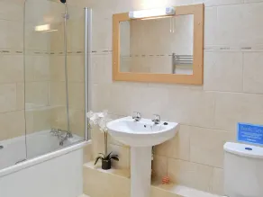 2 bedroom accommodation in Winterbourne Steepleton, near Dorchester - Image 2