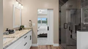 Lakeside Serenity by Avantstay Lakefront, Newly Built, Deck w/ Views! - Image 3