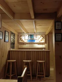 UV INN - Image 2
