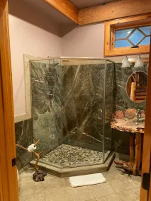 Cayuga Lodge  - Image 5
