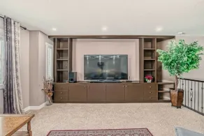 Luxurious 4 BR Home close to amenities in NW - Minutes to DT, Airport, Stampede - Image 3