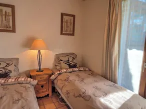 Cosy 3 bedroom chalet just 20m from the piste and the Vanoise Express - Image 5