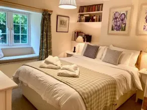 Hollyhocks Cottage - Quatre Chambres Gîte, Couchages 7 - Image 3