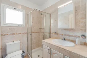 Vacation Home \"Benimar 28\" with Shared Pool & Wi-Fi - Image 4