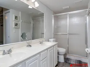 Stunning Ocean Views: Seventh-Floor Beach Condo! - Image 2