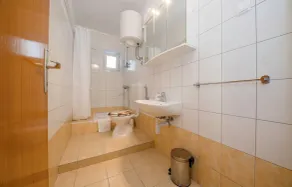 Two Bedroom Apartment Stanicic Kampor A3 - Image 2