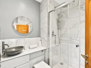 2 bedroom accommodation in Bowness on Windermere - Image 3