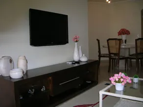 Fit 3 bedrooms, 2 living rooms, accommodates up to 8 people and views of the sea. - Image 5