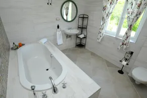 CASA DE FÉRIAS INDICADAS COM PISCINA PARA UMA HASTA 10 PESSOAS - Image 2