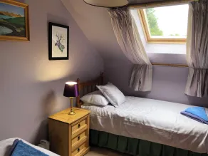 Little cottage-Village of Bunessan-Sleeps4 - Image 4