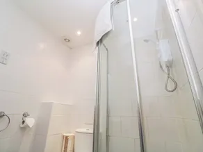 87 ATLANTIC REACH, pet friendly, with a garden in Indian Queens - Image 3