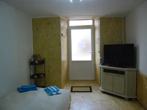 Furnished Apartment Bulgarana – 2 Guests with Private Garden and Wi-Fi - Image 4