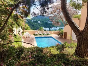 Grande casa com piscina a 100 metros da praia, com vista para o mar - Image 2